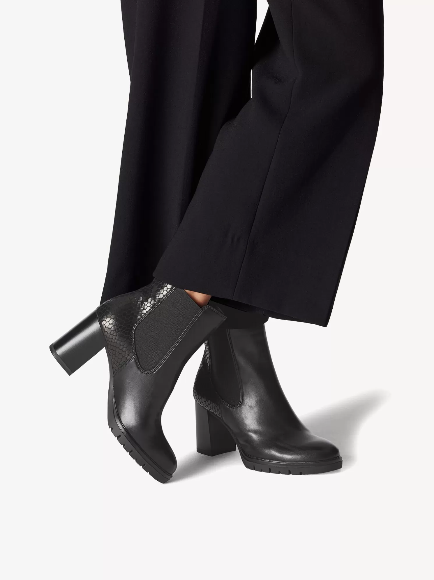 Tamaris Chelsea Boot - schwarz