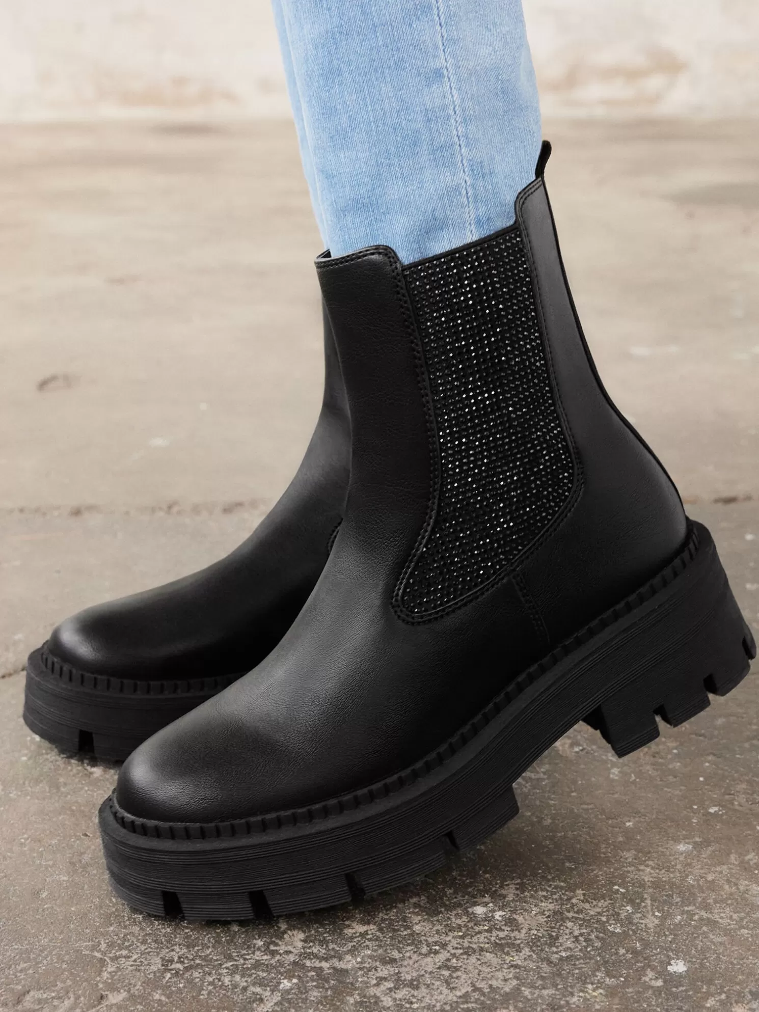 Tamaris Chelsea Boot - schwarz