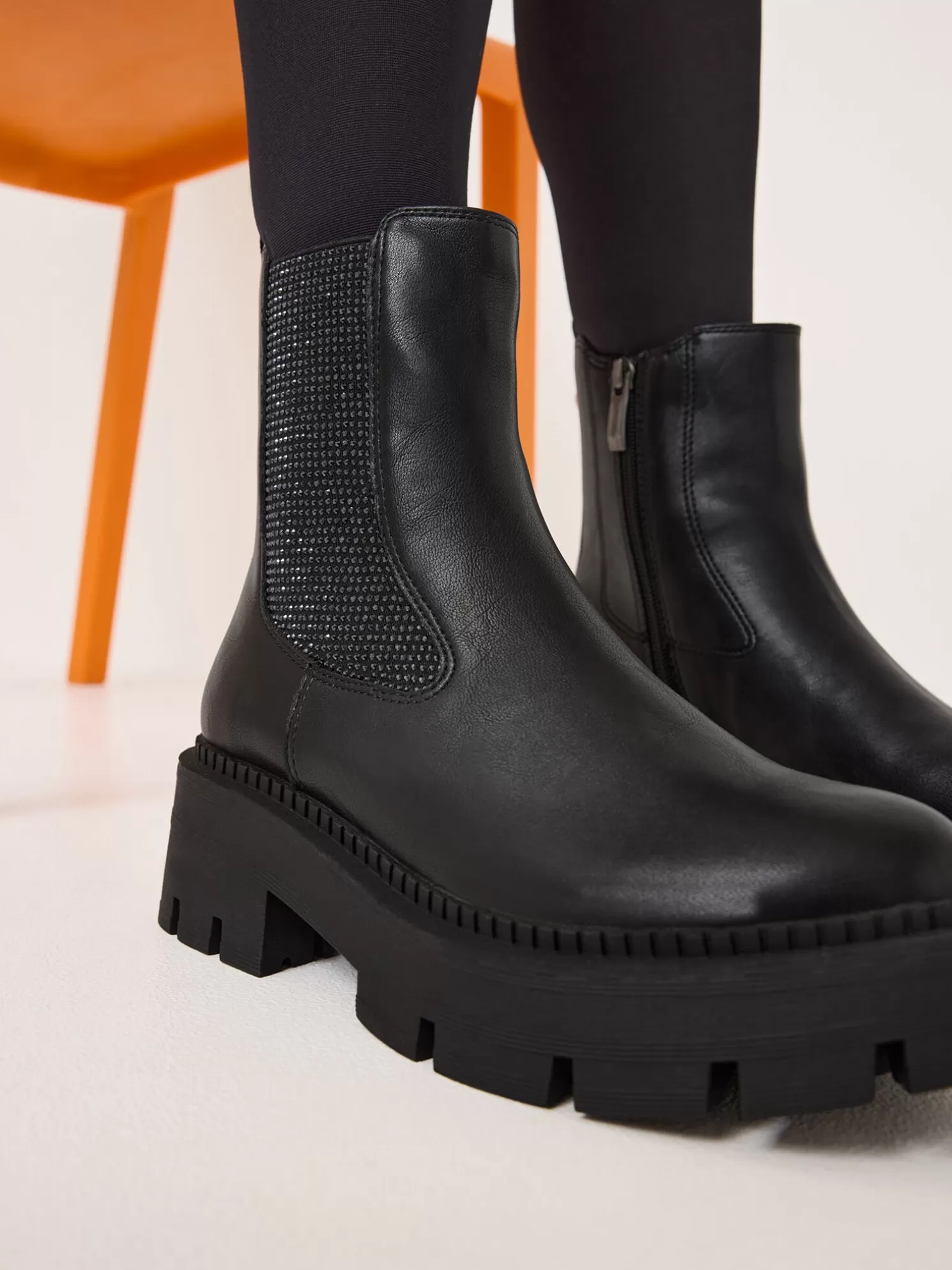 Tamaris Chelsea Boot - schwarz