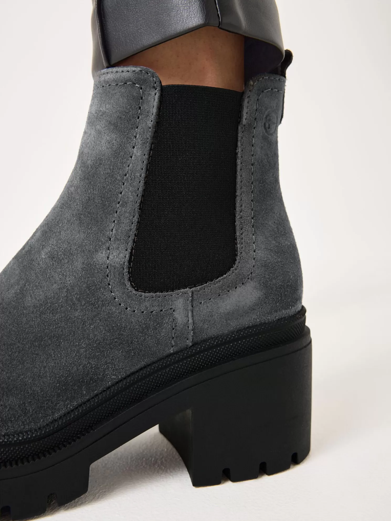 Tamaris Leder Chelsea Boot - grau